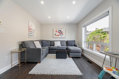 Photo 22 at 10 Seton Park Road, Flemingdon Park, Toronto