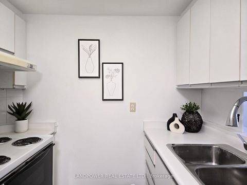 Photo 6 at 1106 - 7 Bishop Avenue, Newtonbrook East, Toronto