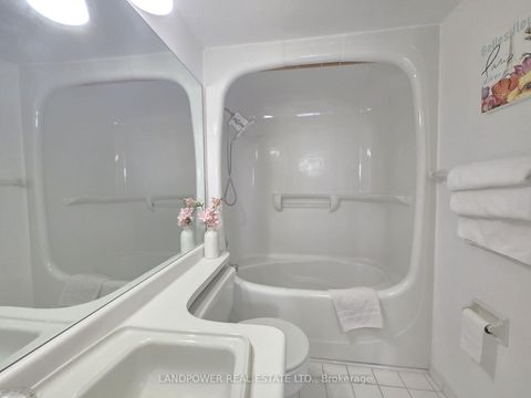 Photo 12 at 1106 - 7 Bishop Avenue, Newtonbrook East, Toronto