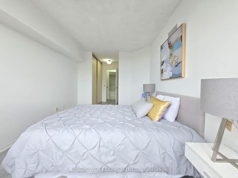 Photo 15 at 1106 - 7 Bishop Avenue, Newtonbrook East, Toronto