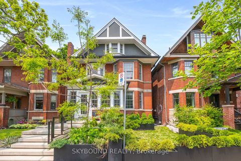 Photo 2 at 20 Fairview Boulevard, North Riverdale, Toronto