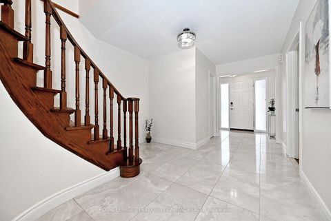 Photo 5 at 69 Wade Gate, Brownridge, Vaughan