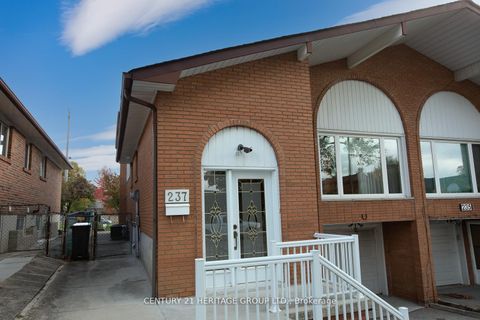 Photo 1 at 237 Apache Trail, Pleasant View, Toronto