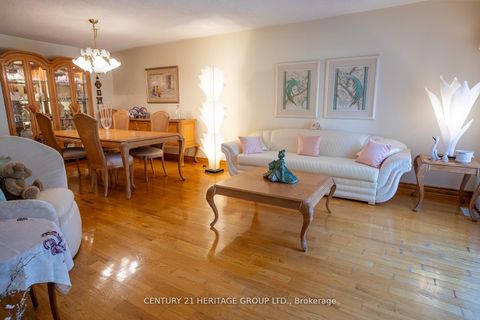 Photo 6 at 237 Apache Trail, Pleasant View, Toronto