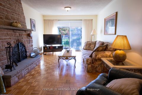 Photo 15 at 237 Apache Trail, Pleasant View, Toronto