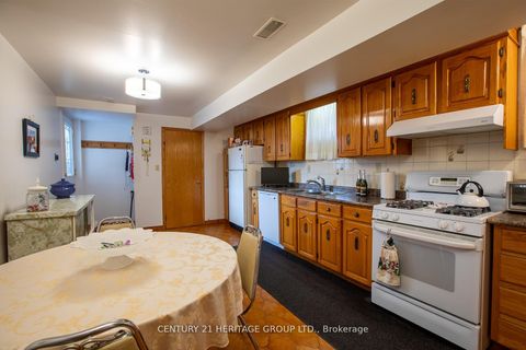 Photo 27 at 237 Apache Trail, Pleasant View, Toronto