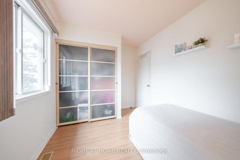 Photo 27 at 21 - 370 Riddell Court, College Manor, Newmarket