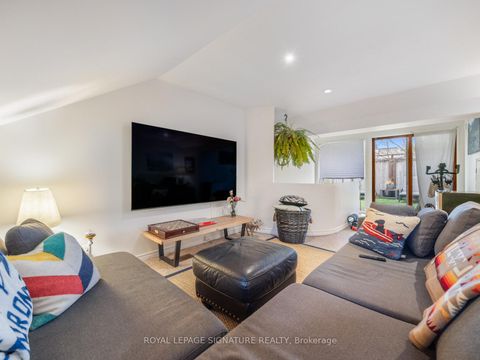 Photo 24 at 14 Tranby Avenue, Annex, Toronto