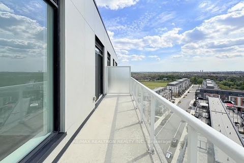 Photo 23 at PH 913 - 6 David Eyer Road E, Rural Richmond Hill, Richmond Hill