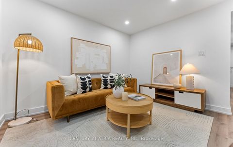 Photo 36 at 65 Crewe Avenue, Lumsden, Toronto