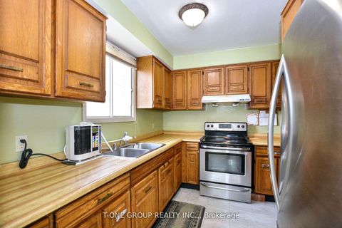 Photo 8 at 45 Henry Welsh Drive, Branson, Toronto