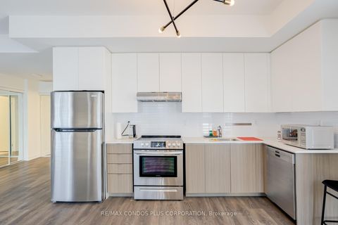 Photo 2 at 201 - 100 Canon Jackson Drive, Greenbrook, Toronto