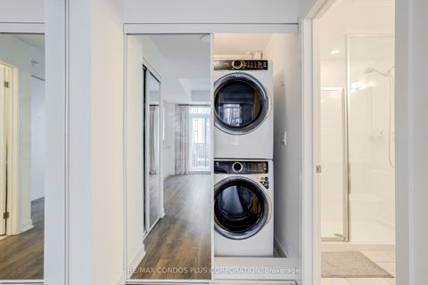 Photo 11 at 201 - 100 Canon Jackson Drive, Greenbrook, Toronto