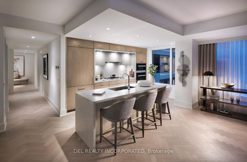 Photo 4 at 902 - 455 Wellington Street W, Waterfront Communities C1, Toronto