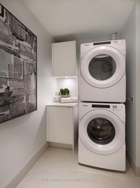 Photo 7 at 902 - 455 Wellington Street W, Waterfront Communities C1, Toronto