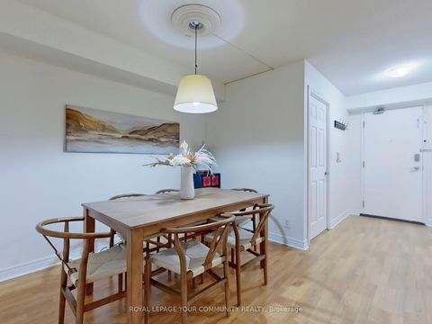 Photo 10 at 701 - 225 Wellesley Street, South St. James Town, Toronto