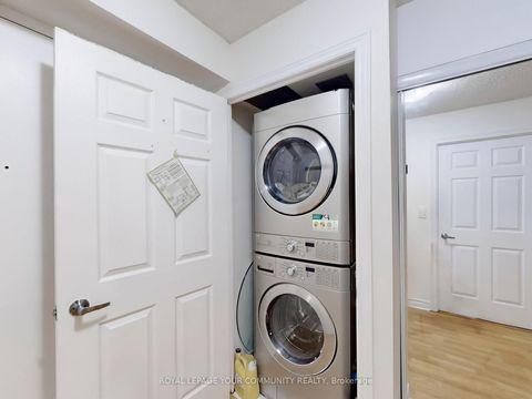 Photo 25 at 701 - 225 Wellesley Street, South St. James Town, Toronto