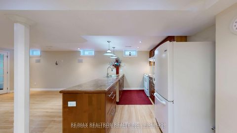 Photo 35 at 222 Silver Maple Road, Jefferson, Richmond Hill