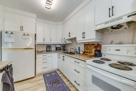 Photo 11 at 504 - 11 Fontenay Court, Humber Valley, Toronto