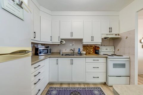 Photo 12 at 504 - 11 Fontenay Court, Humber Valley, Toronto