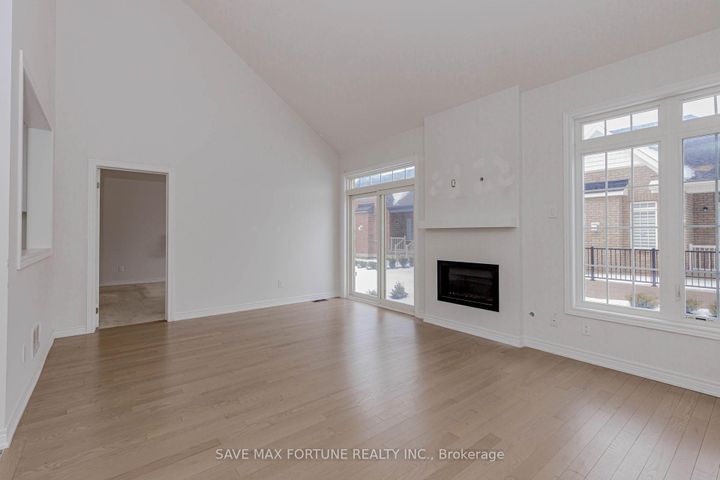 Photo 19 at 39 - 26 Clermiston Crescent W, Wellington, Brampton