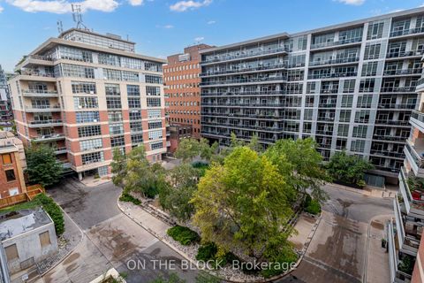 Photo 23 at 616 - 478 King Street W, Waterfront Communities C1, Toronto