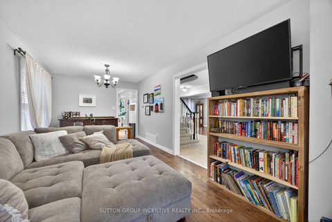 Photo 4 at 4 Dunnett Drive, Ardagh, Barrie