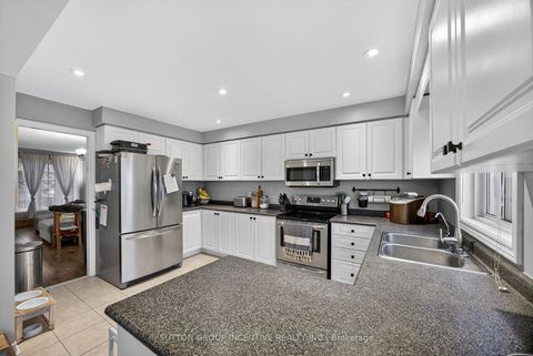 Photo 6 at 4 Dunnett Drive, Ardagh, Barrie