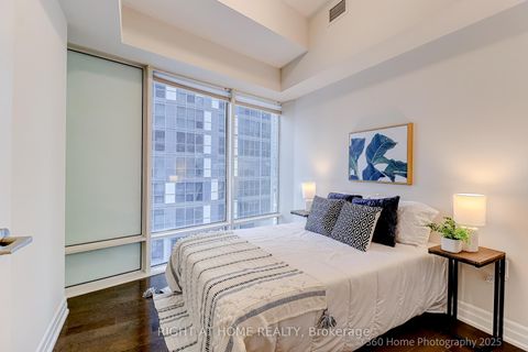 Photo 13 at 908 - 8 The Esplanade, Waterfront Communities C8, Toronto