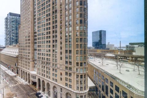 Photo 21 at 908 - 8 The Esplanade, Waterfront Communities C8, Toronto