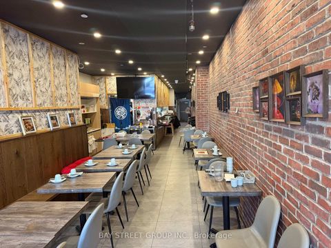 Photo 1 at Main Fl - 515 Bloor Street W, University, Toronto