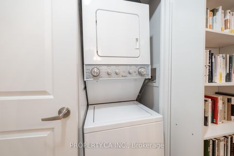 Photo 6 at 605 - 50 Town Centre Court, Bendale, Toronto