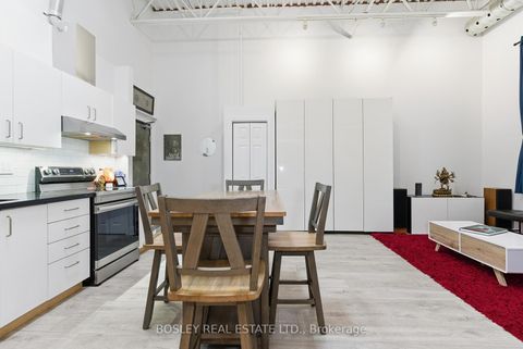 Photo 6 at 209 - 347 Sorauren Avenue, Roncesvalles, Toronto