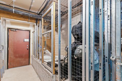 Photo 23 at 209 - 347 Sorauren Avenue, Roncesvalles, Toronto