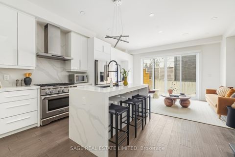 Photo 1 at 99A Memorial Park Avenue, East York, Toronto