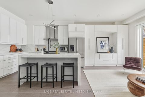 Photo 6 at 99A Memorial Park Avenue, East York, Toronto