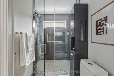 Photo 22 at 99A Memorial Park Avenue, East York, Toronto