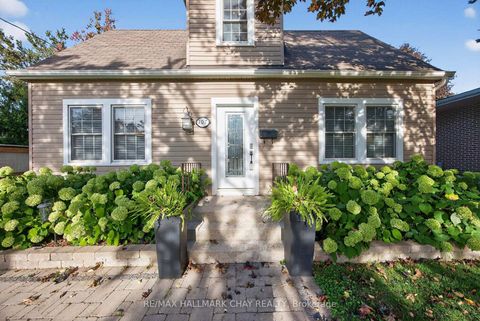 Photo 0 at 107 Peel Street, Wellington, Barrie