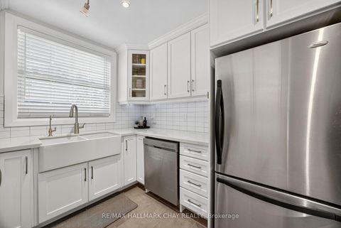 Photo 16 at 107 Peel Street, Wellington, Barrie