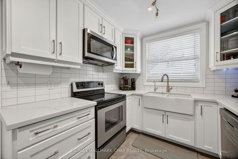 Photo 18 at 107 Peel Street, Wellington, Barrie