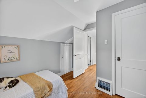 Photo 22 at 107 Peel Street, Wellington, Barrie