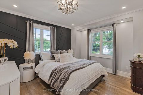 Photo 12 at 33 McIntosh Avenue, Queensway, Toronto