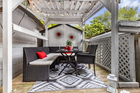 Photo 23 at 33 McIntosh Avenue, Queensway, Toronto