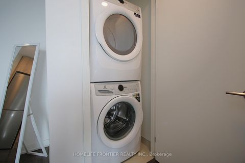 Photo 8 at 2310 - 7950 Bathurst Street, Beverley Glen, Vaughan