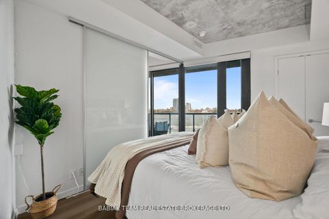 Photo 17 at 614 - 383 Sorauren Avenue, Roncesvalles, Toronto