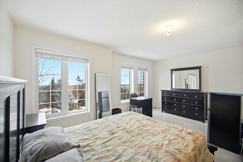 Photo 19 at 31 - 19 Foxchase Avenue, East Woodbridge, Vaughan