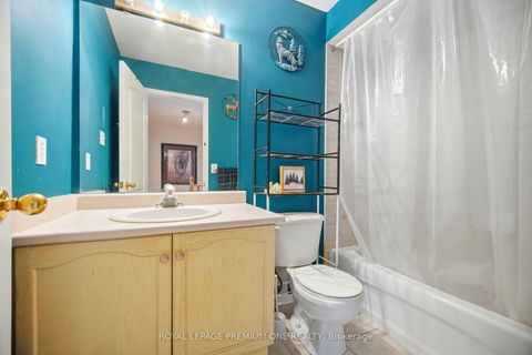 Photo 29 at 31 - 19 Foxchase Avenue, East Woodbridge, Vaughan