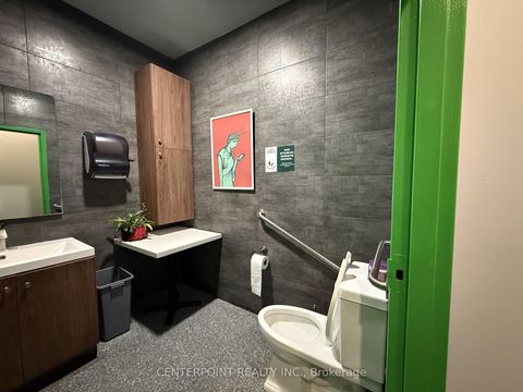 Photo 9 at 25 Spring Garden Avenue, Willowdale East, Toronto