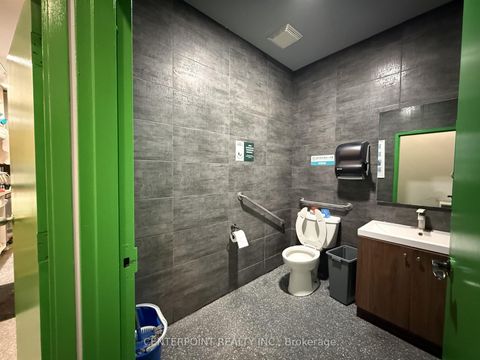 Photo 10 at 25 Spring Garden Avenue, Willowdale East, Toronto