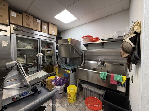 Photo 11 at 25 Spring Garden Avenue, Willowdale East, Toronto